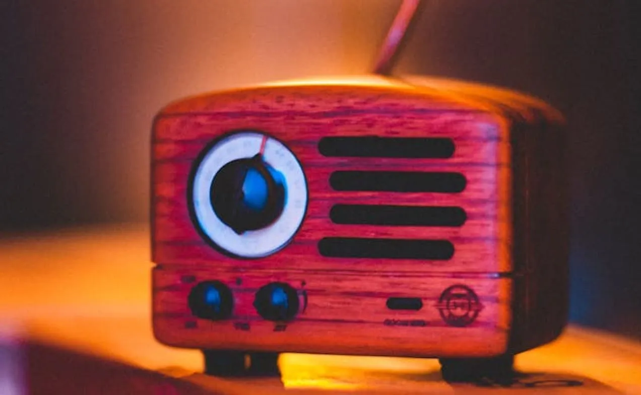 Know Your Sound Tool MW08 Sport Earphones